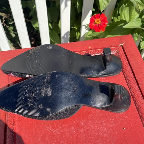 The Larkspur Collection Needlepoint Mules Shoes - Picture 4 of 7